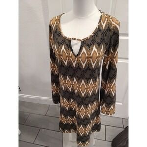 Vibe Sportswear Women Ikat Geometric Diamond Print Keyhole Tunic Top Brown Med